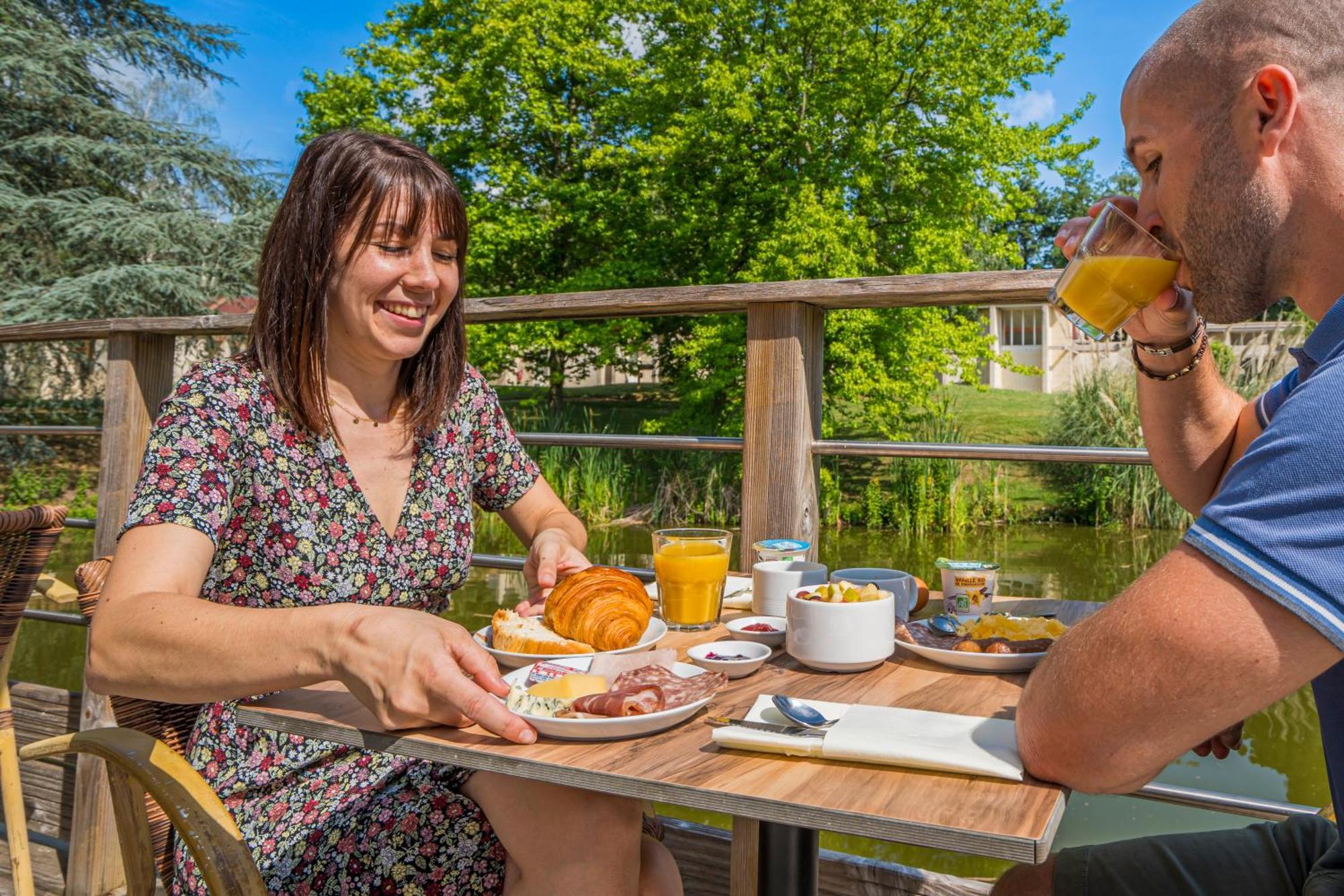 Les Jardins De L'Anjou Hotel Montjean-sur-Loire Екстериор снимка